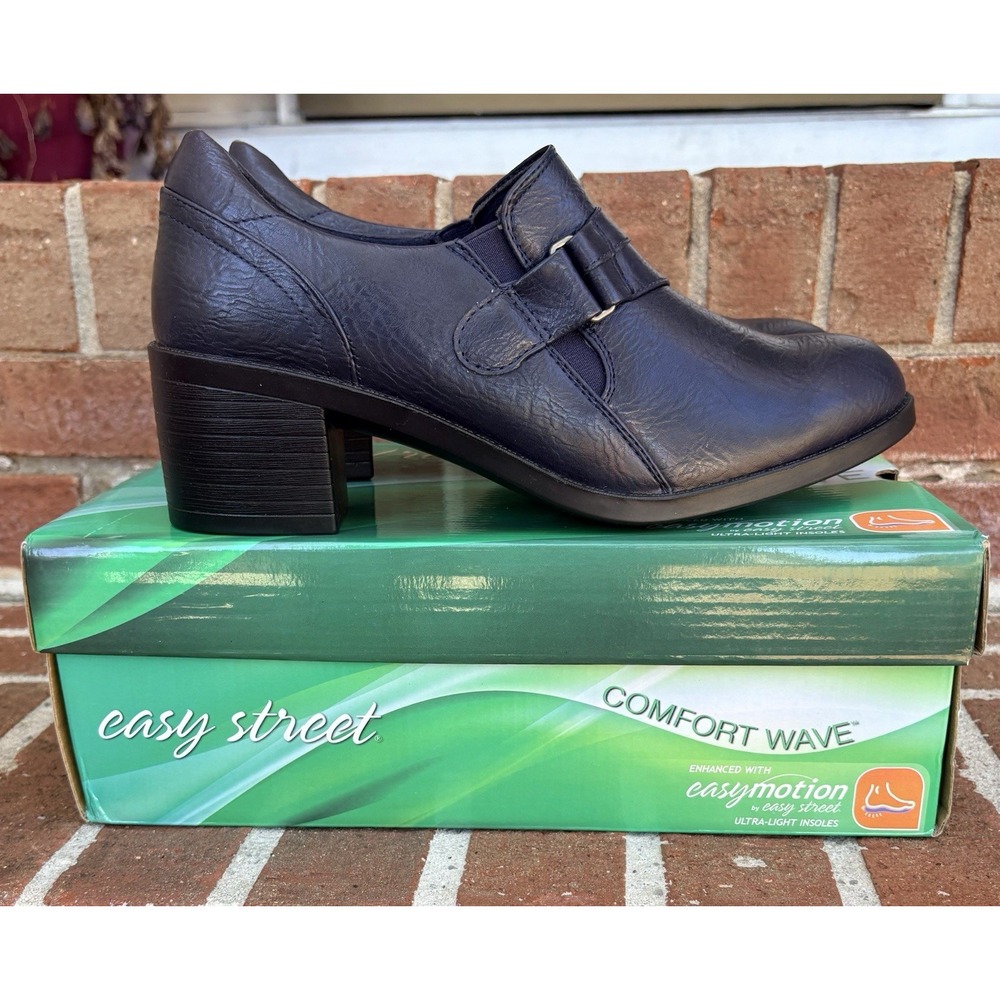 Easy Street Lavelle Women's 10W Navy Comfort Wave Block Heel Loafers